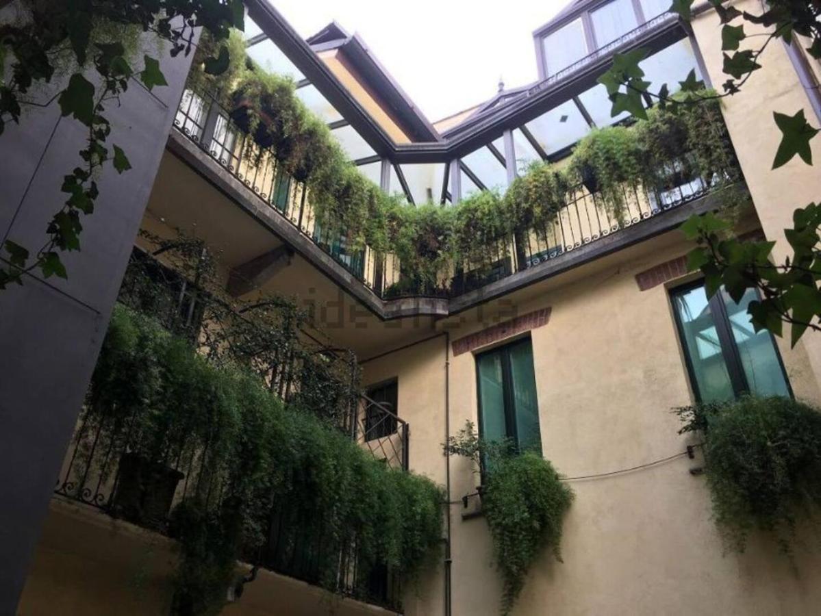 Hl Luxury Duomo Apartment - Via Torino, Montenapoleone Milan Extérieur photo